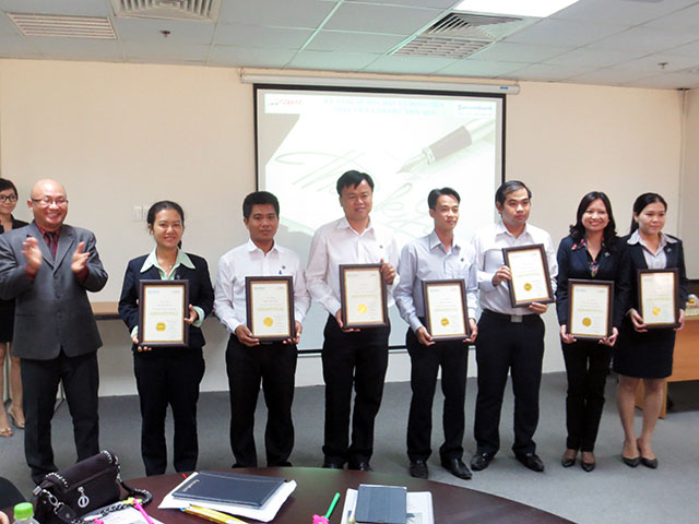 Kỹ năng hướng dẫn và động viên Nhân Viên làm việc hiệu quả - Sacombank (09 & 10.12.2014)
